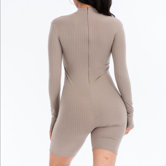 Taupe Ribbed Mock Neck Romper - Picture 5 of 5